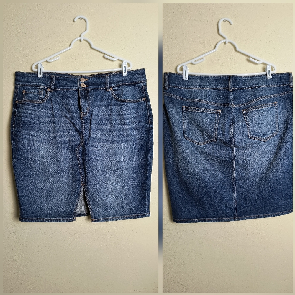 Torrid Size 20 Denim First At Fit Dark Blue Denim Skirt